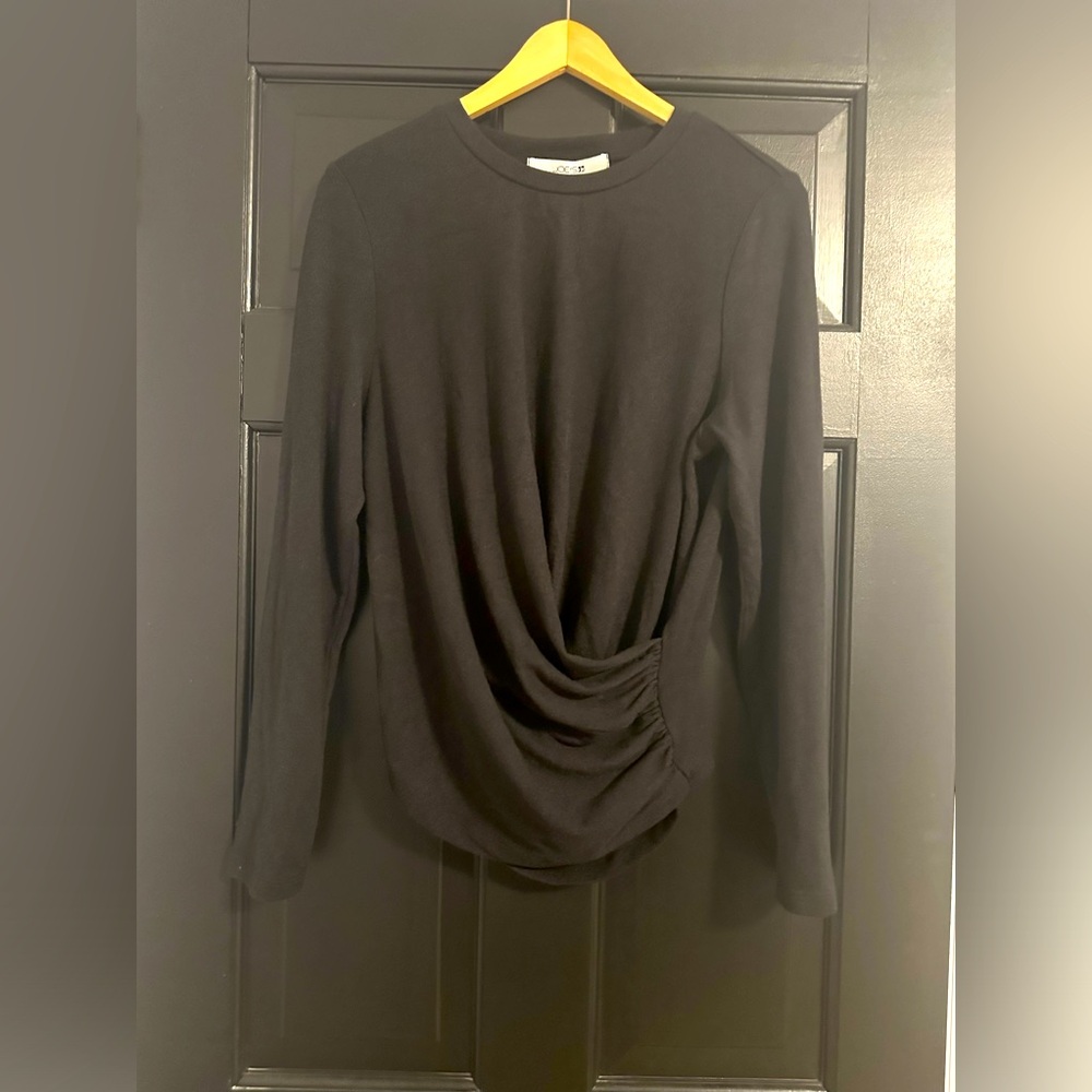 JOE’S XL black long sleeve cross tee. Super cute and BNWT